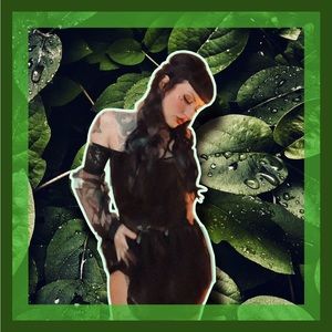 Meet your Posher!! Royal Pop